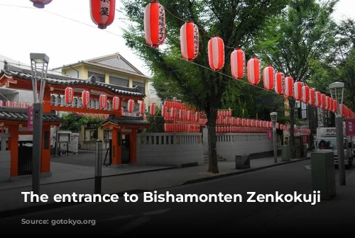 The entrance to Bishamonten Zenkokuji Temple