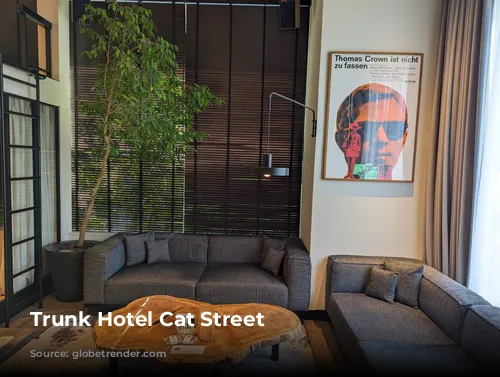 Trunk Hotel Cat Street