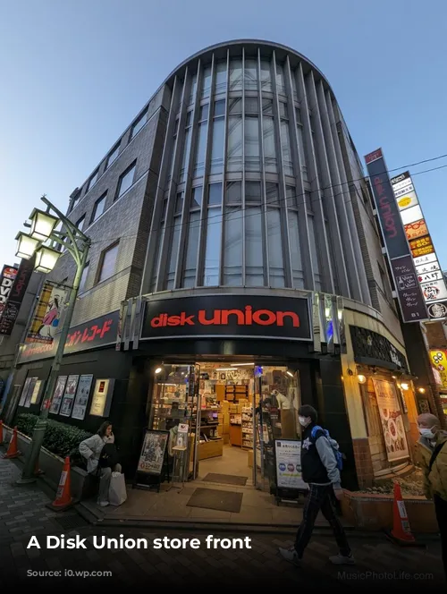 A Disk Union store front