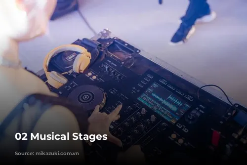 02 Musical Stages