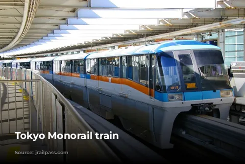 Tokyo Monorail train