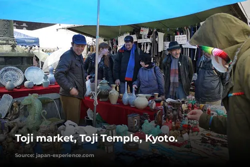 Toji market, Toji Temple, Kyoto.